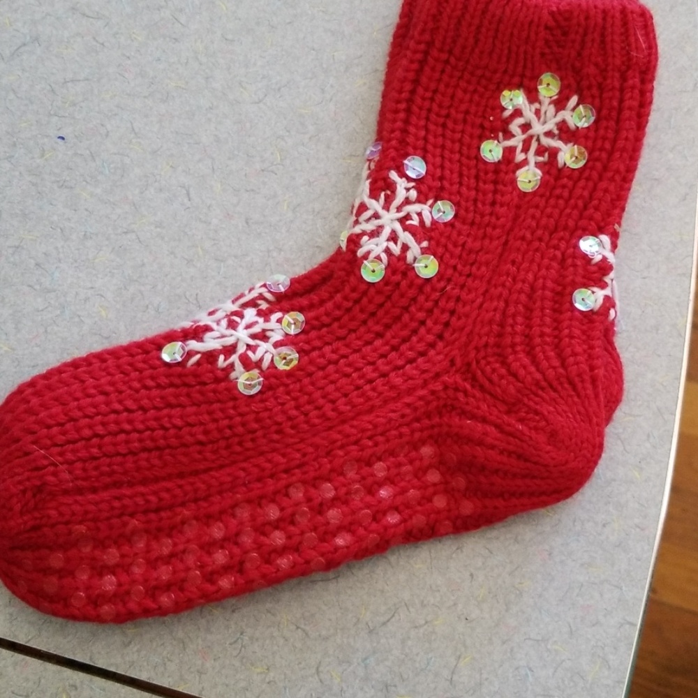 SNOWFLAKE SLIPPERS
